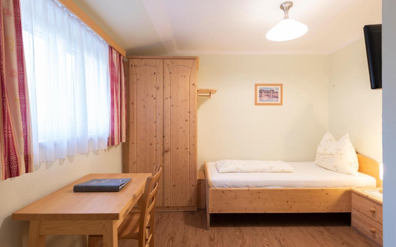 Gasthof Pension Orthofer Sankt Jakob im Walde Bagian luar foto